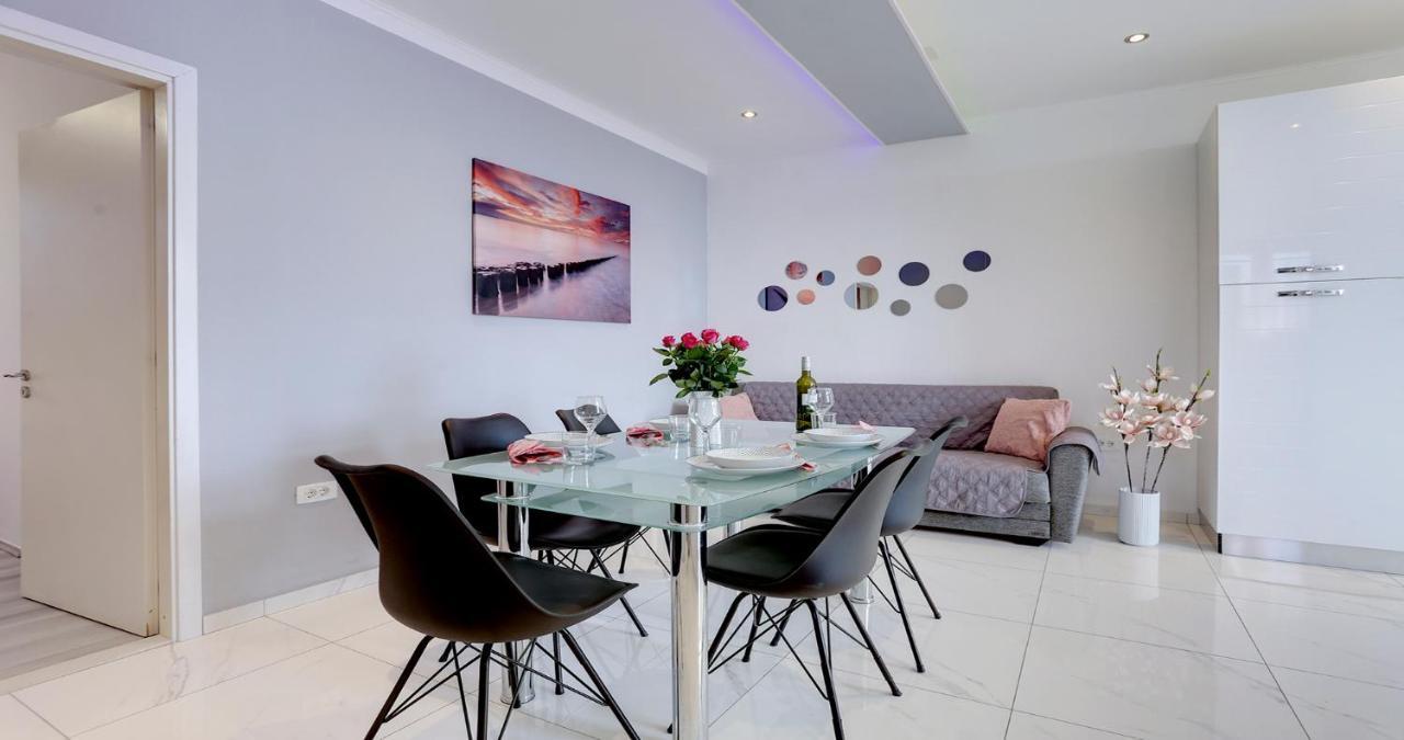Adorable Apartment Ena Каштела Екстер'єр фото