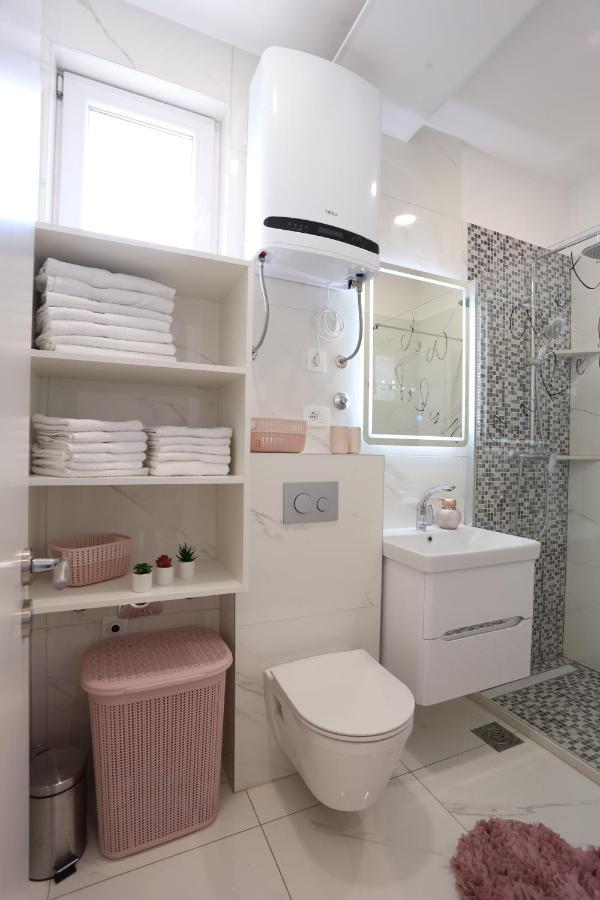 Adorable Apartment Ena Каштела Екстер'єр фото