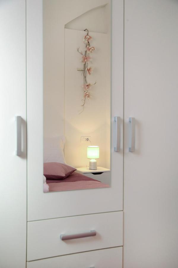 Adorable Apartment Ena Каштела Екстер'єр фото